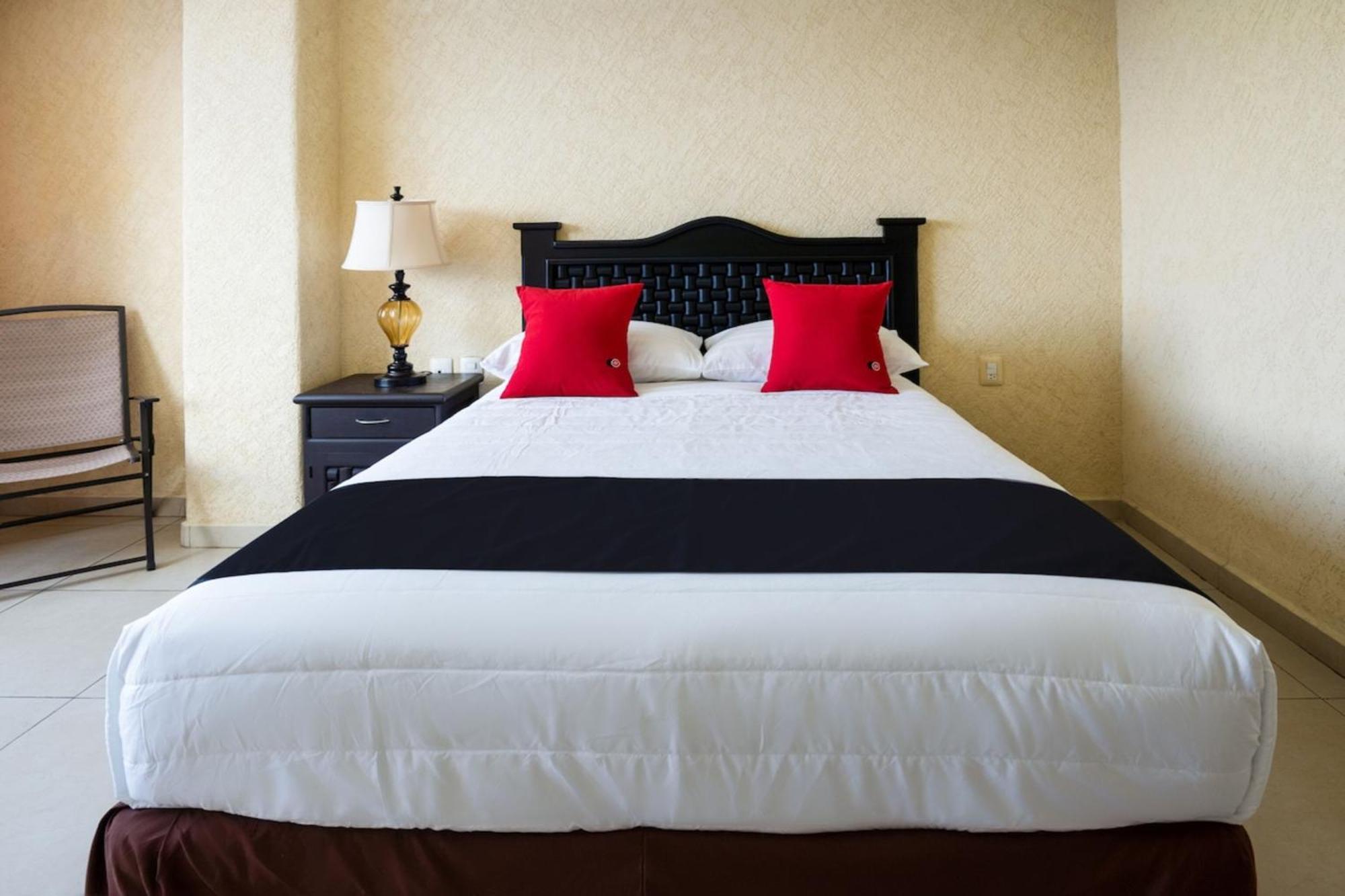 Capital O Hotel Los Caracoles, Acapulco Ngoại thất bức ảnh