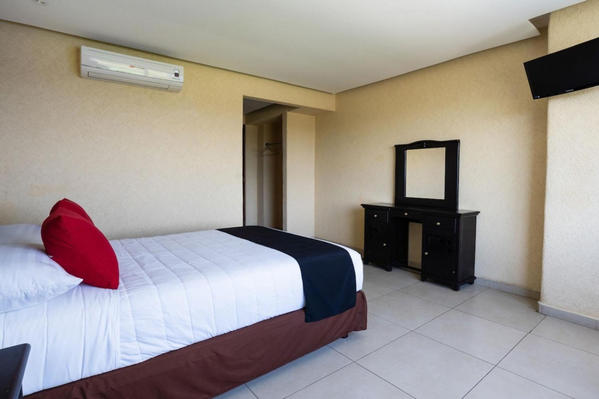 Capital O Hotel Los Caracoles, Acapulco Ngoại thất bức ảnh